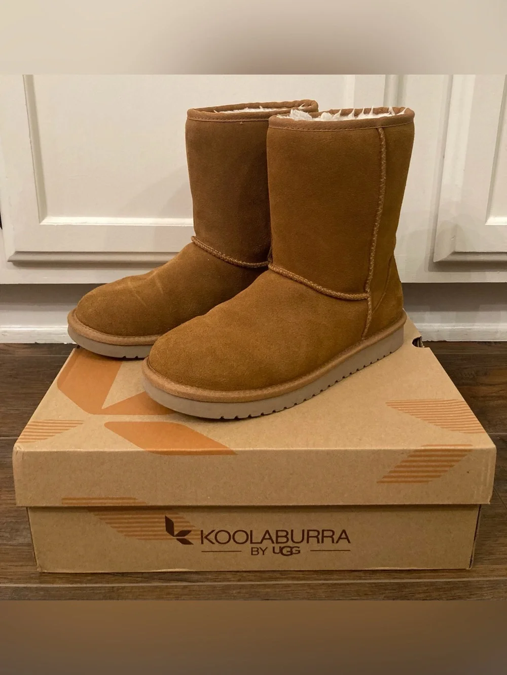 Koolaburra by UGG Women’s Short Classic Boot